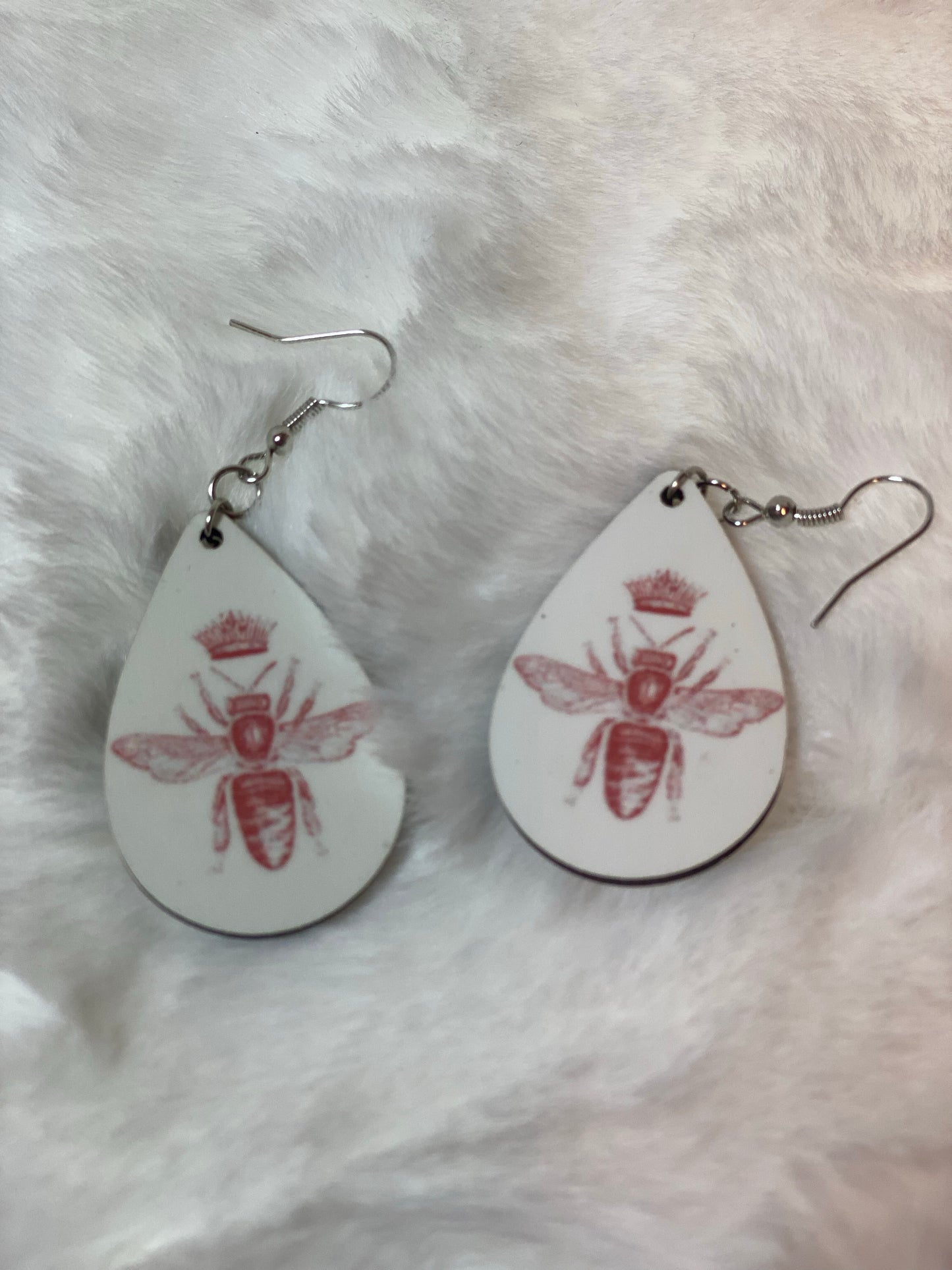 Queen Bee Teardrop earrings